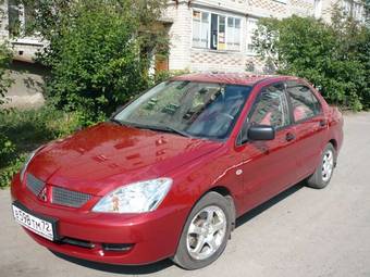 2005 Mitsubishi Lancer Photos