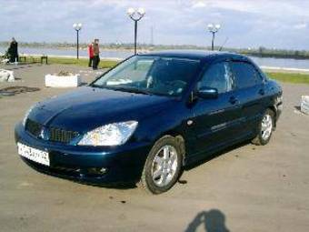 2005 Mitsubishi Lancer Pictures