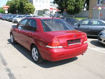 2005 Mitsubishi Lancer Pictures