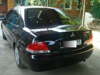 2005 Mitsubishi Lancer Pictures