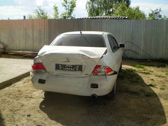 2005 Mitsubishi Lancer Photos