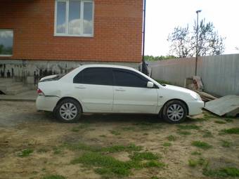 2005 Mitsubishi Lancer Photos