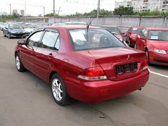 2005 Mitsubishi Lancer Pictures