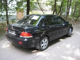 2005 Mitsubishi Lancer Photos