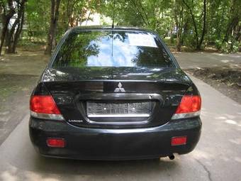 2005 Mitsubishi Lancer Photos