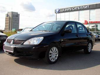 2005 Mitsubishi Lancer Pictures