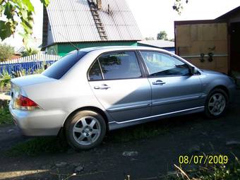 2005 Mitsubishi Lancer Photos