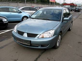 2005 Mitsubishi Lancer Pictures