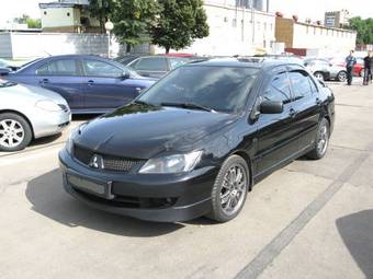 2005 Mitsubishi Lancer Pictures