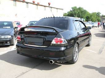 2005 Mitsubishi Lancer Photos