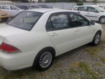 2005 Mitsubishi Lancer Pictures
