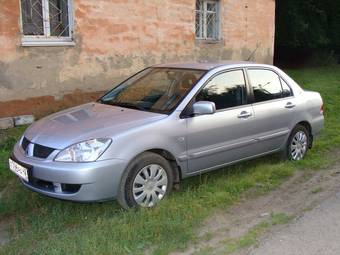 2005 Mitsubishi Lancer Images