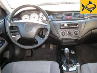 2005 Mitsubishi Lancer Pictures