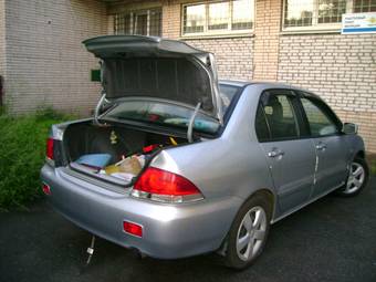 2005 Mitsubishi Lancer Photos