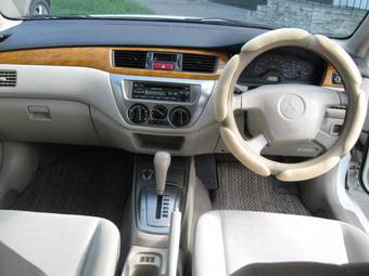 2005 Mitsubishi Lancer Photos