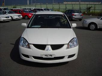 2005 Mitsubishi Lancer Photos