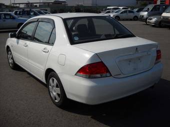 2005 Mitsubishi Lancer Photos