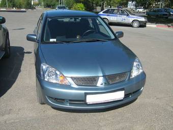 2005 Mitsubishi Lancer Pictures