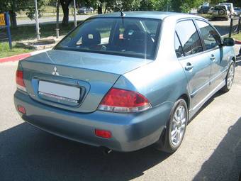 2005 Mitsubishi Lancer Photos