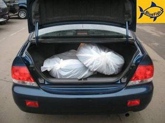 2005 Mitsubishi Lancer Photos