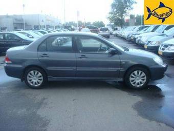 2005 Mitsubishi Lancer Photos