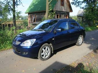 2005 Mitsubishi Lancer Photos