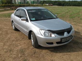 2005 Mitsubishi Lancer Photos