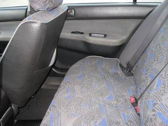 2005 Mitsubishi Lancer Pictures
