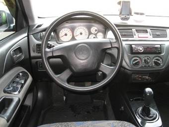 2005 Mitsubishi Lancer Pics