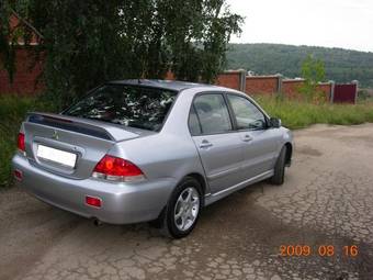 2005 Mitsubishi Lancer Pictures