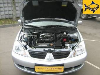 2005 Mitsubishi Lancer Photos