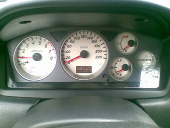 2005 Mitsubishi Lancer Pics