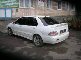 2005 Mitsubishi Lancer Photos