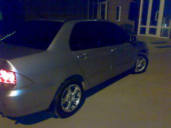2006 Mitsubishi Lancer Photos