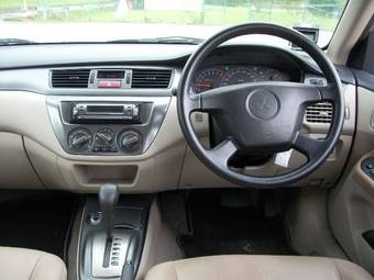 2006 Mitsubishi Lancer Photos