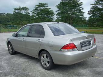 2006 Mitsubishi Lancer Photos