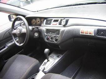2006 Mitsubishi Lancer Photos