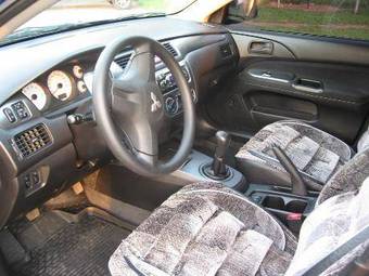 2006 Mitsubishi Lancer Photos