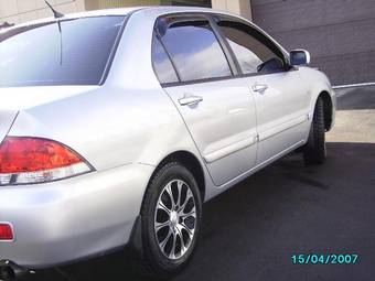 2006 Mitsubishi Lancer Images
