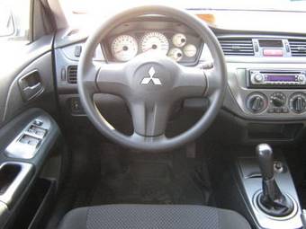 2006 Mitsubishi Lancer Images