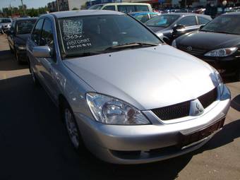 2006 Mitsubishi Lancer Photos