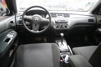2006 Mitsubishi Lancer Photos