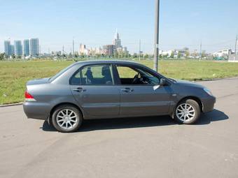 2006 Mitsubishi Lancer Photos