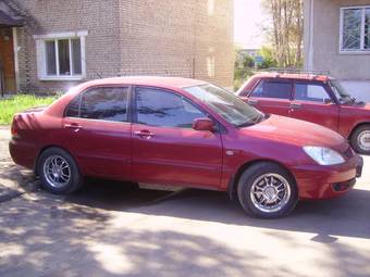 2006 Mitsubishi Lancer Photos