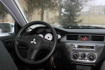 2007 Mitsubishi Lancer Pictures