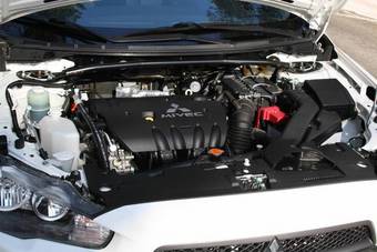 2007 Mitsubishi Lancer Photos