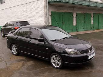 2007 Mitsubishi Lancer Photos