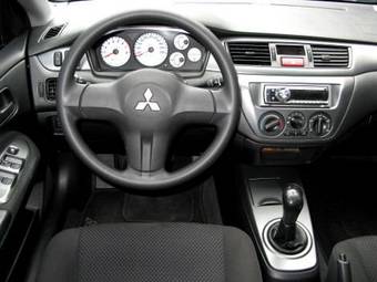 2007 Mitsubishi Lancer Photos