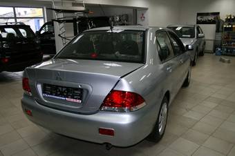 2009 Mitsubishi Lancer Pictures