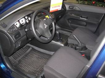 2009 Mitsubishi Lancer Images